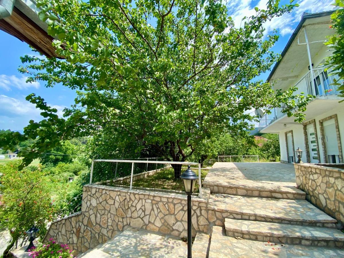 Guest House Ivano Mostar Bagian luar foto