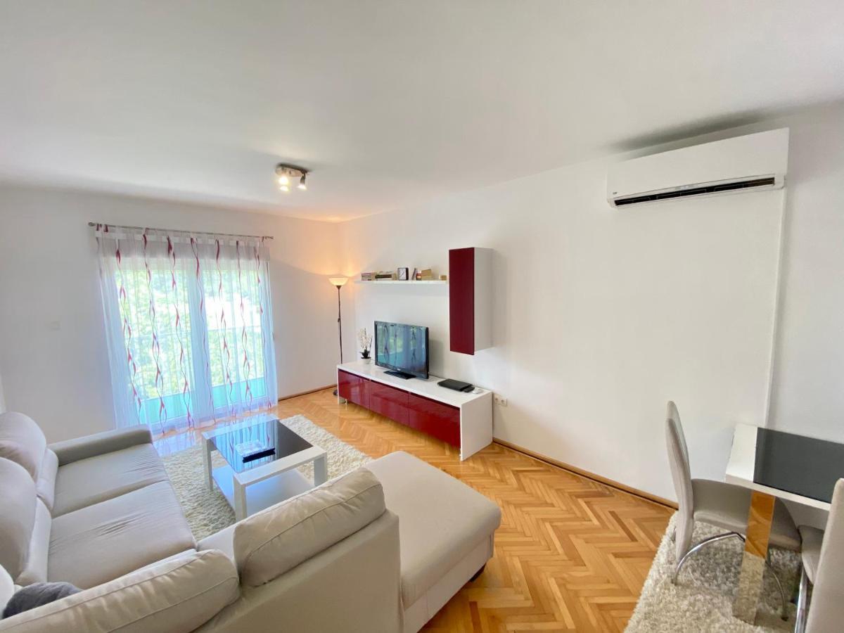 Guest House Ivano Mostar Bagian luar foto