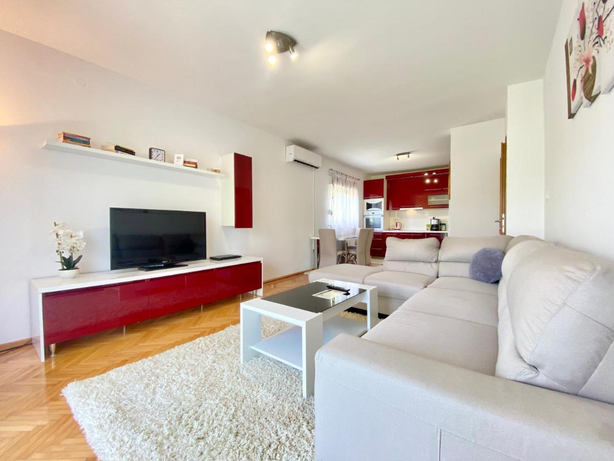 Guest House Ivano Mostar Bagian luar foto